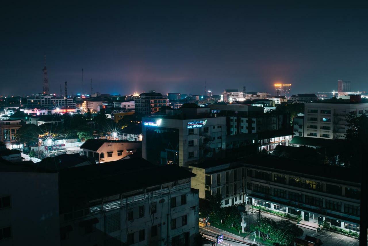 V Hotel Vientiane Exterior photo